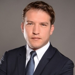 Experte für rechtliche Fragestellungen im Projektgeschaeft; Florian Cahn.