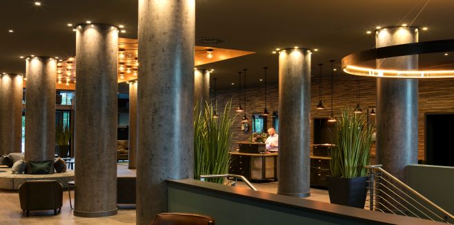 INDUSTRIEFOKUS 2021: Contract & Claim Management. Fachvortrag &bdquo;Konsortium & Co. &ndash; Projektbeteiligung auf Augenh&ouml;he oder Haftungsfalle?&ldquo; Bild mit freundlicher Genehmigung des AMERON Berlin ABION Spreebogen Waterside Hotel