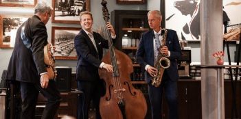 Urheber: Sanine Schmitz. Alle Nutzungsrechte Bezahlt durch 1155PM consultamts GmbH